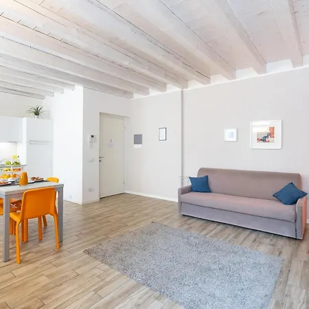 La Nuova Corte Apartment *